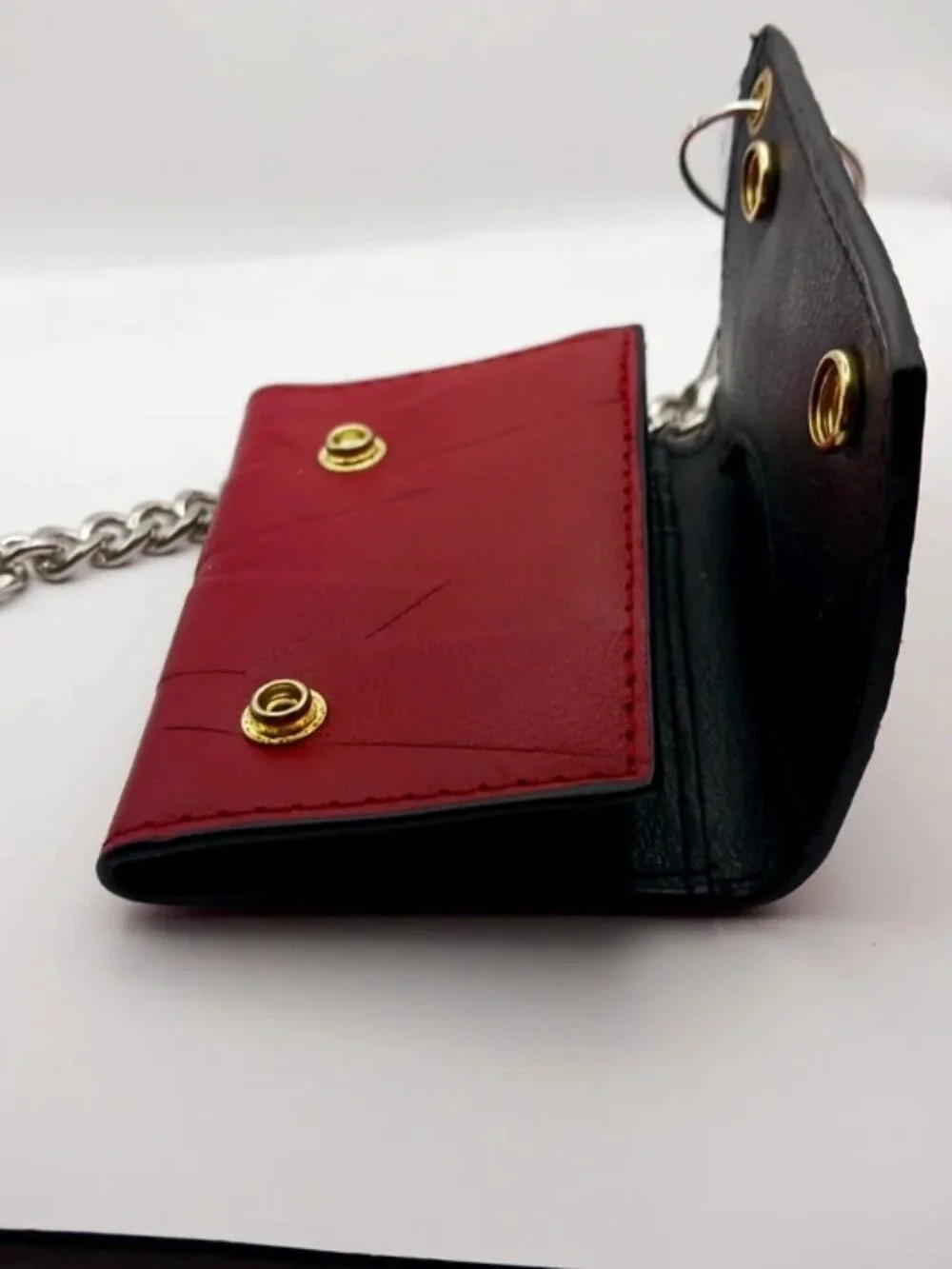 The Flash Red Faux Leather Tri Fold Logo Wallet With Chain -DC Comics